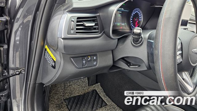 Genesis G70 2019 — photo 16