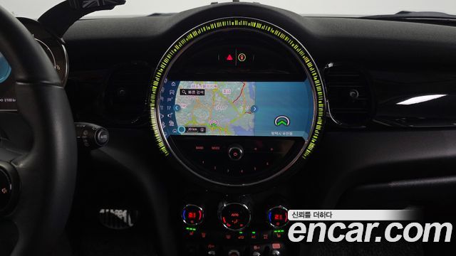 Mini Cooper 2022 — photo 14