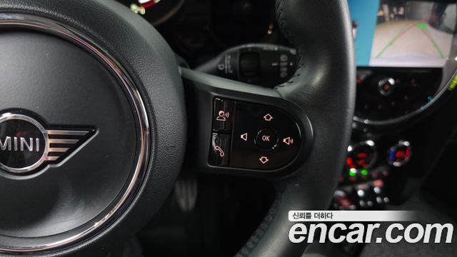 Mini Cooper 2022 — photo 18