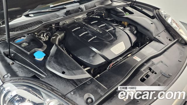 Porsche Cayenne 2015 — photo 6