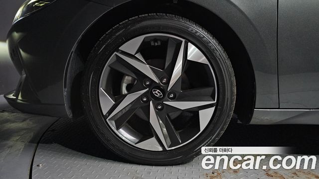 Hyundai AVANTE 2023 — photo 5