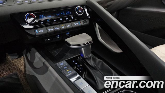 Hyundai AVANTE 2023 — photo 12