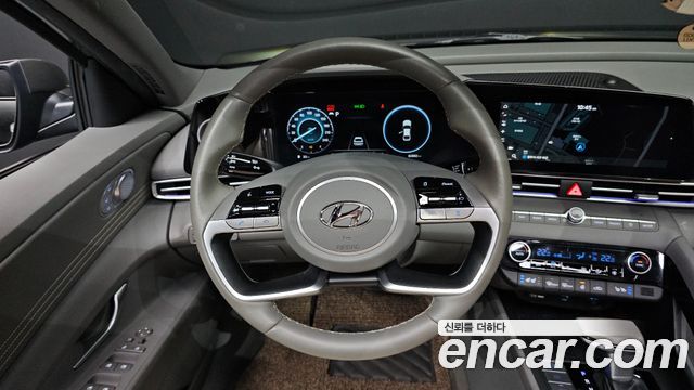 Hyundai AVANTE 2023 — photo 19