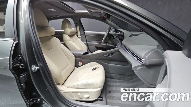 Hyundai AVANTE 2023 — photo 16