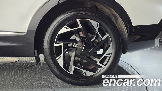 Kia Sportage 2023 — photo 7