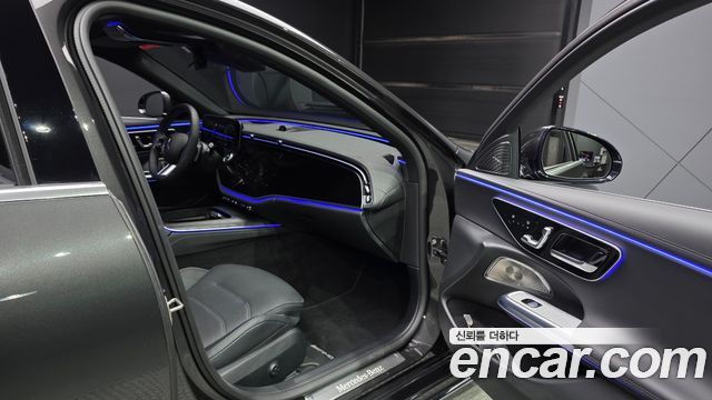 Mercedes-Benz E-Class 2024 — photo 17