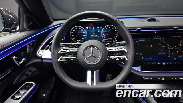 Mercedes-Benz E-Class 2024 — photo 19