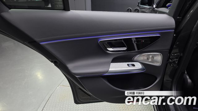 Mercedes-Benz E-Class 2024 — photo 15