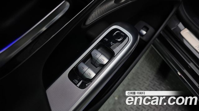 Mercedes-Benz E-Class 2024 — photo 29