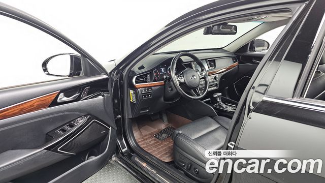Kia K7 2017 — photo 13