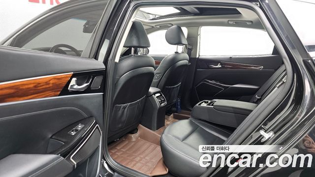 Kia K7 2017 — photo 18