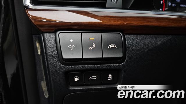 Kia K7 2017 — photo 25