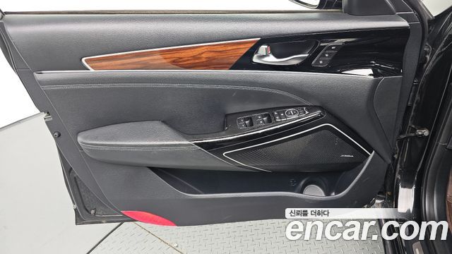 Kia K7 2017 — photo 14