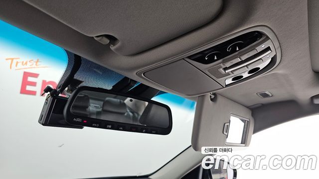 Kia K7 2017 — photo 31