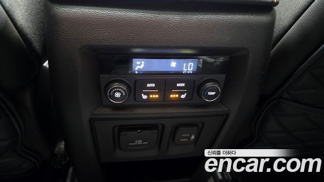 Chevrolet Korea Traverse 2020 — photo 36