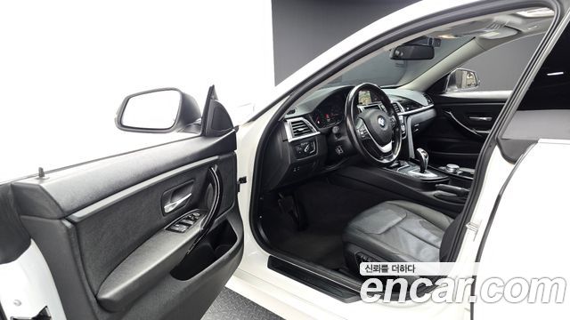 BMW 4-Series 2020 — photo 9