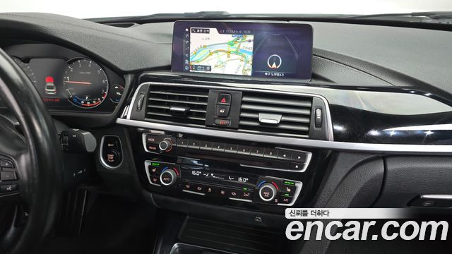 BMW 4-Series 2020 — photo 11