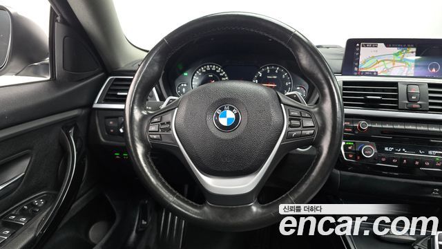 BMW 4-Series 2020 — photo 14