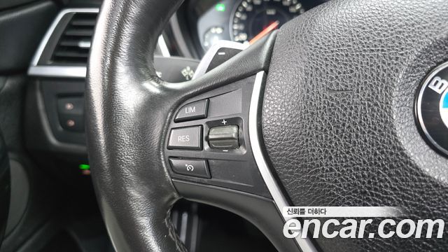 BMW 4-Series 2020 — photo 16