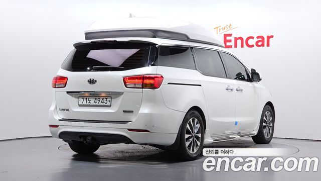 Kia Canival 2016 — photo 2