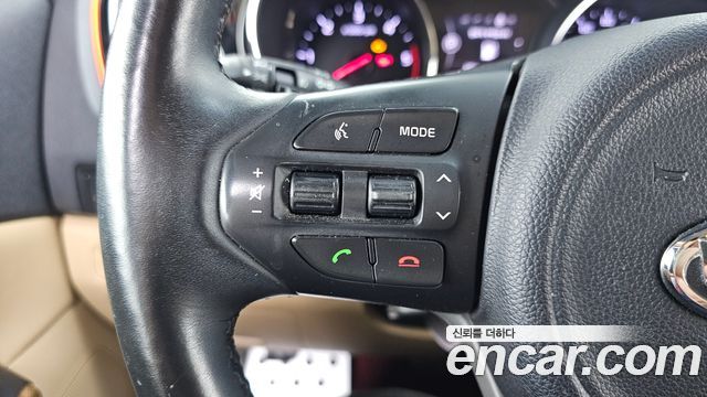 Kia Canival 2016 — photo 24