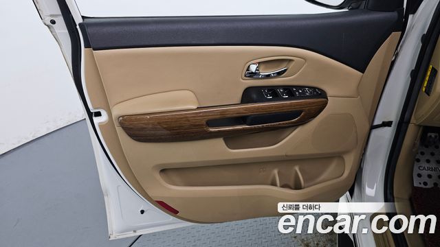 Kia Canival 2016 — photo 15