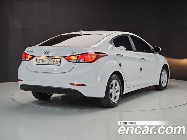 Hyundai AVANTE 2016 — photo 4