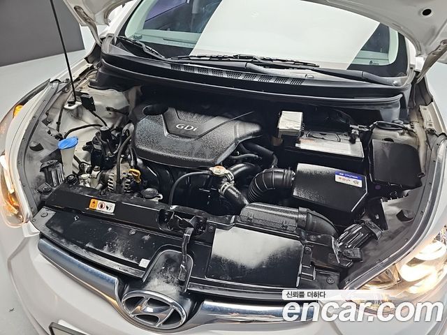 Hyundai AVANTE 2016 — photo 5