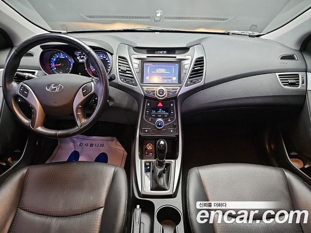 Hyundai AVANTE 2016 — photo 7