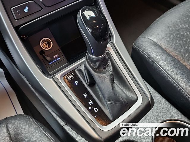 Hyundai AVANTE 2016 — photo 8