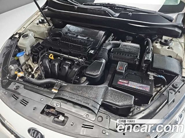 Kia K5 2011 — photo 5