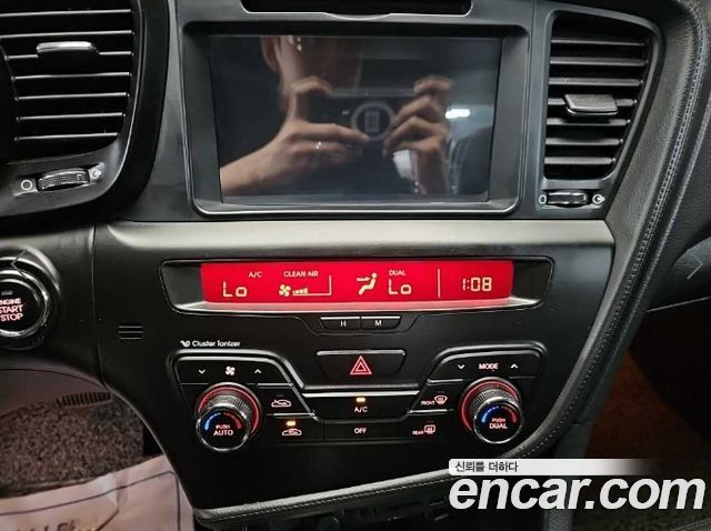 Kia K5 2011 — photo 10