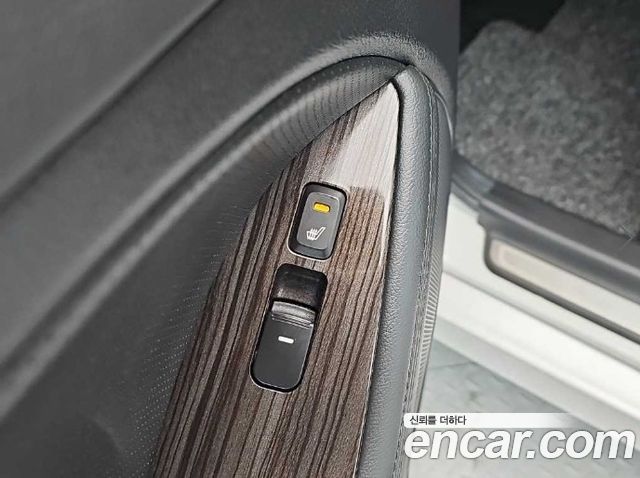 Kia K5 2011 — photo 13