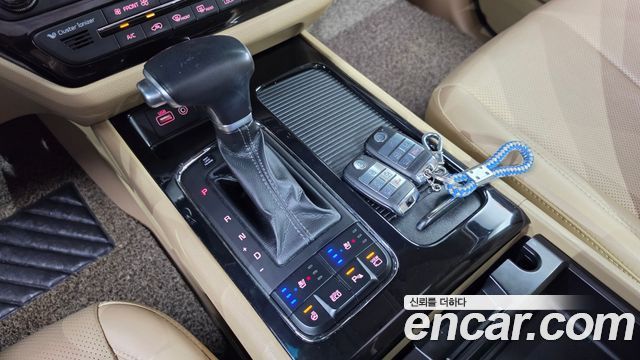 Kia Canival 2018 — photo 9