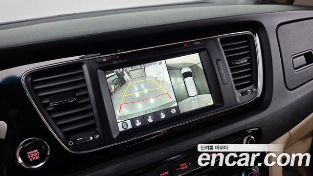Kia Canival 2018 — photo 14