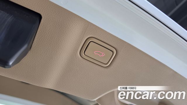 Kia Canival 2018 — photo 18