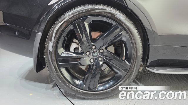 Land Rover Discovery 2024 — photo 5