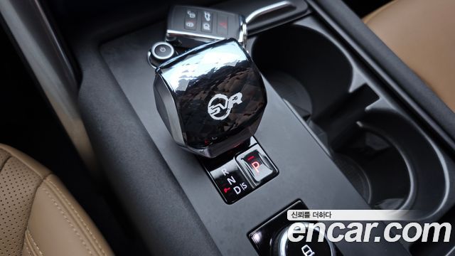 Land Rover Discovery 2024 — photo 12