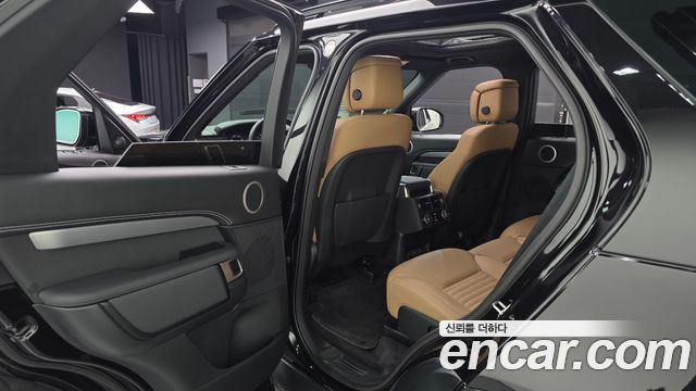 Land Rover Discovery 2024 — photo 17