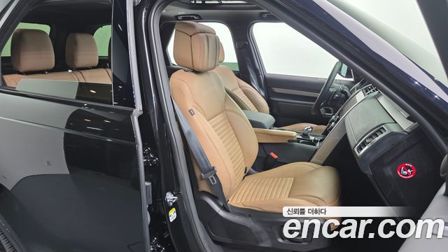 Land Rover Discovery 2024 — photo 16