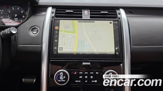 Land Rover Discovery 2024 — photo 29