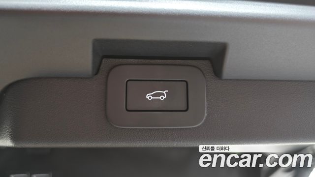 Land Rover Discovery 2024 — photo 34
