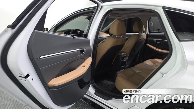 Hyundai Sonata 2020 — photo 16