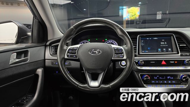 Hyundai Sonata 2019 — photo 18