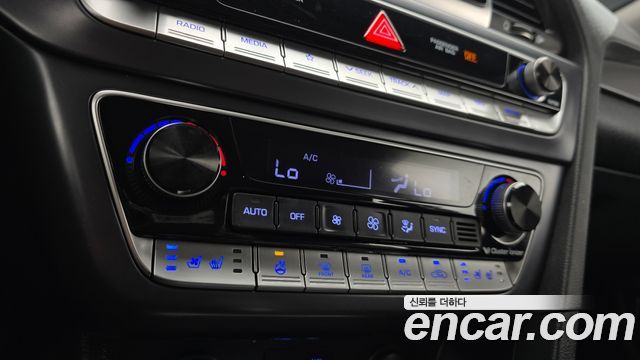 Hyundai Sonata 2019 — photo 25