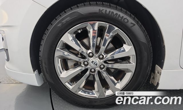Kia Canival 2016 — photo 5