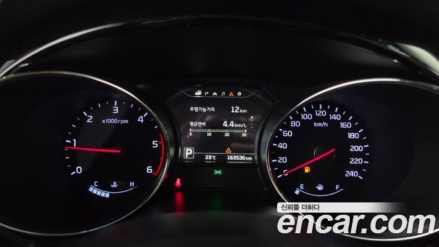 Kia Canival 2016 — photo 11