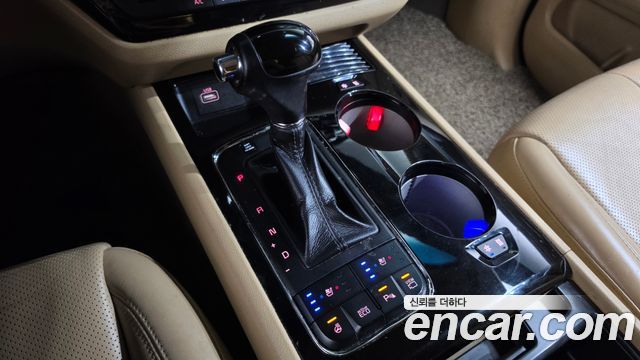 Kia Canival 2016 — photo 12