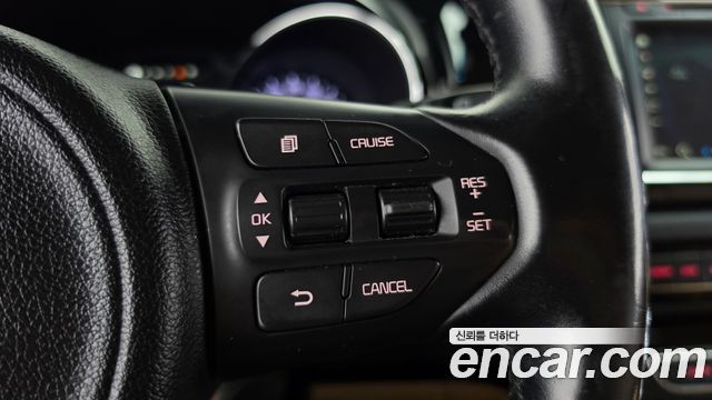 Kia Canival 2016 — photo 22
