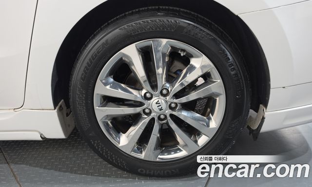 Kia Canival 2016 — photo 7